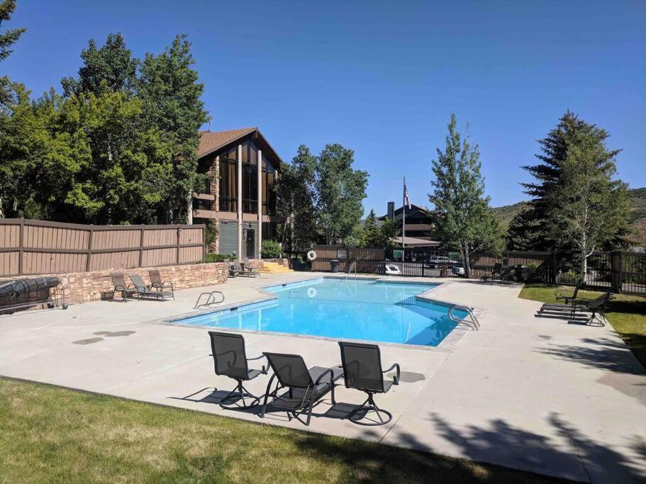 Cozy Top Floor Condo With Mountain Views Park City Eksteriør billede